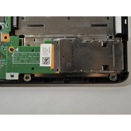 Замена дочерней платы Dell Inspiron 1545